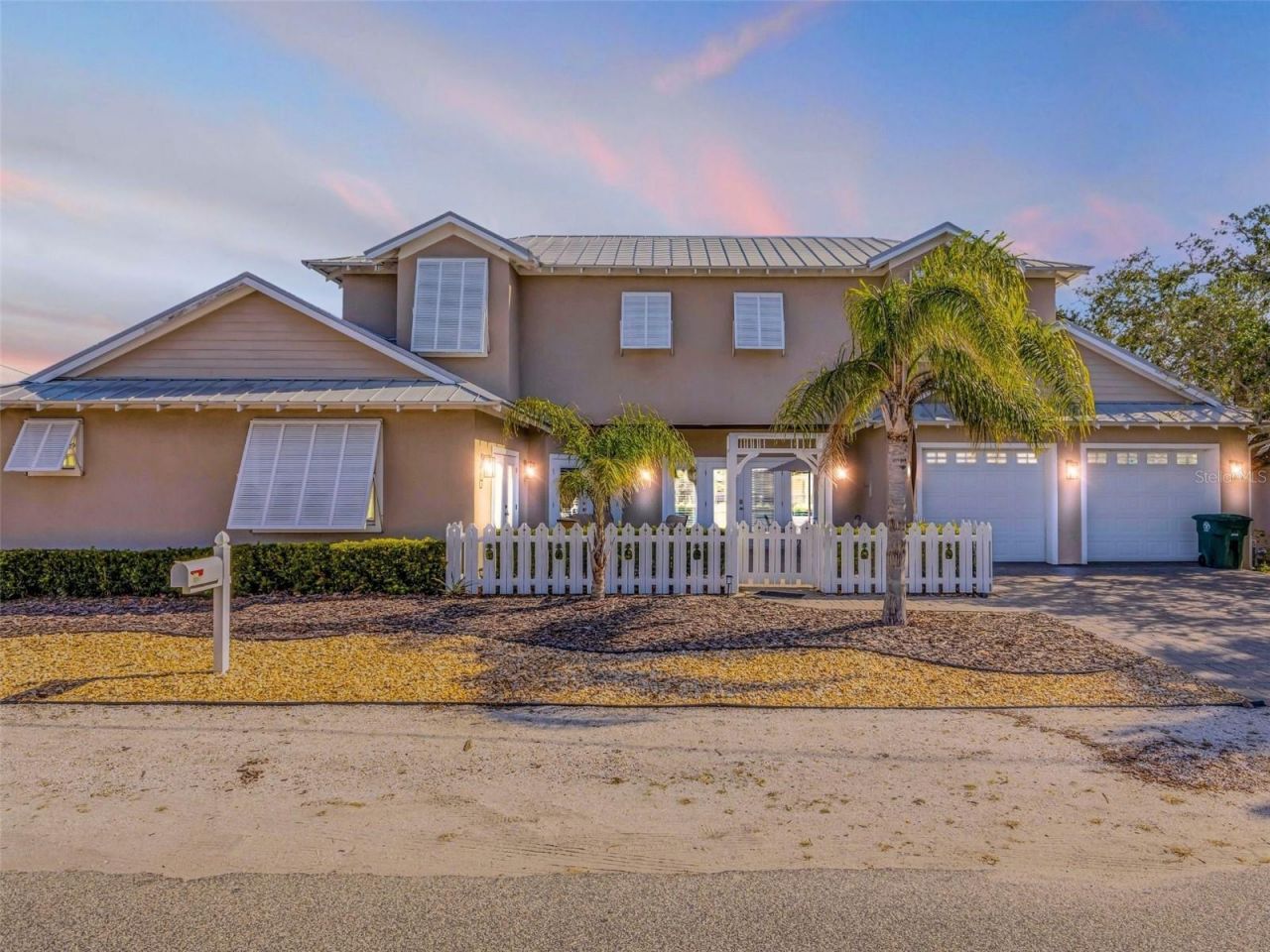 201 S Cooper Street, New Smyrna Beach, FL 32169 Photo