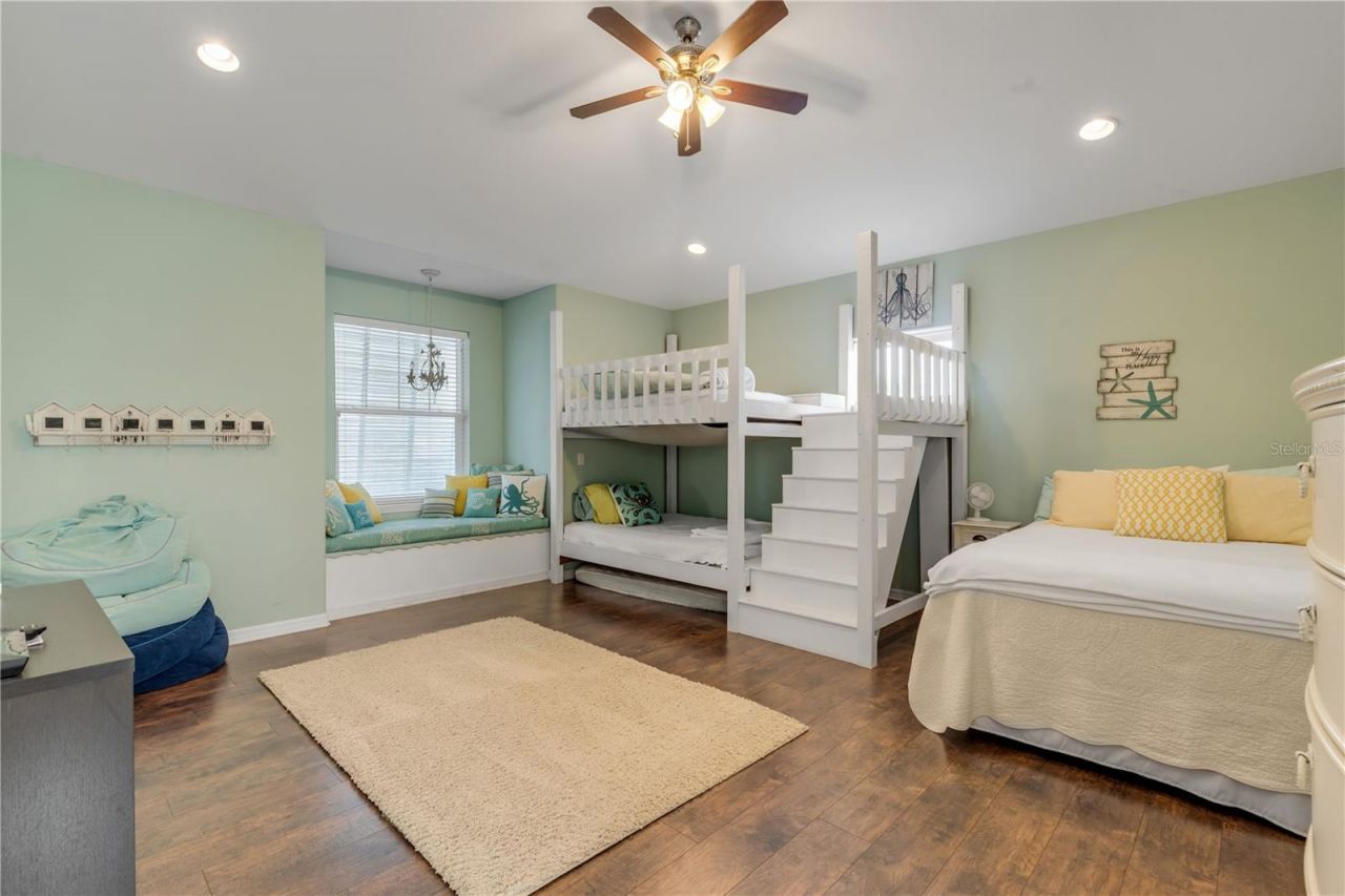 201 S Cooper Street, New Smyrna Beach, FL 32169 Photo