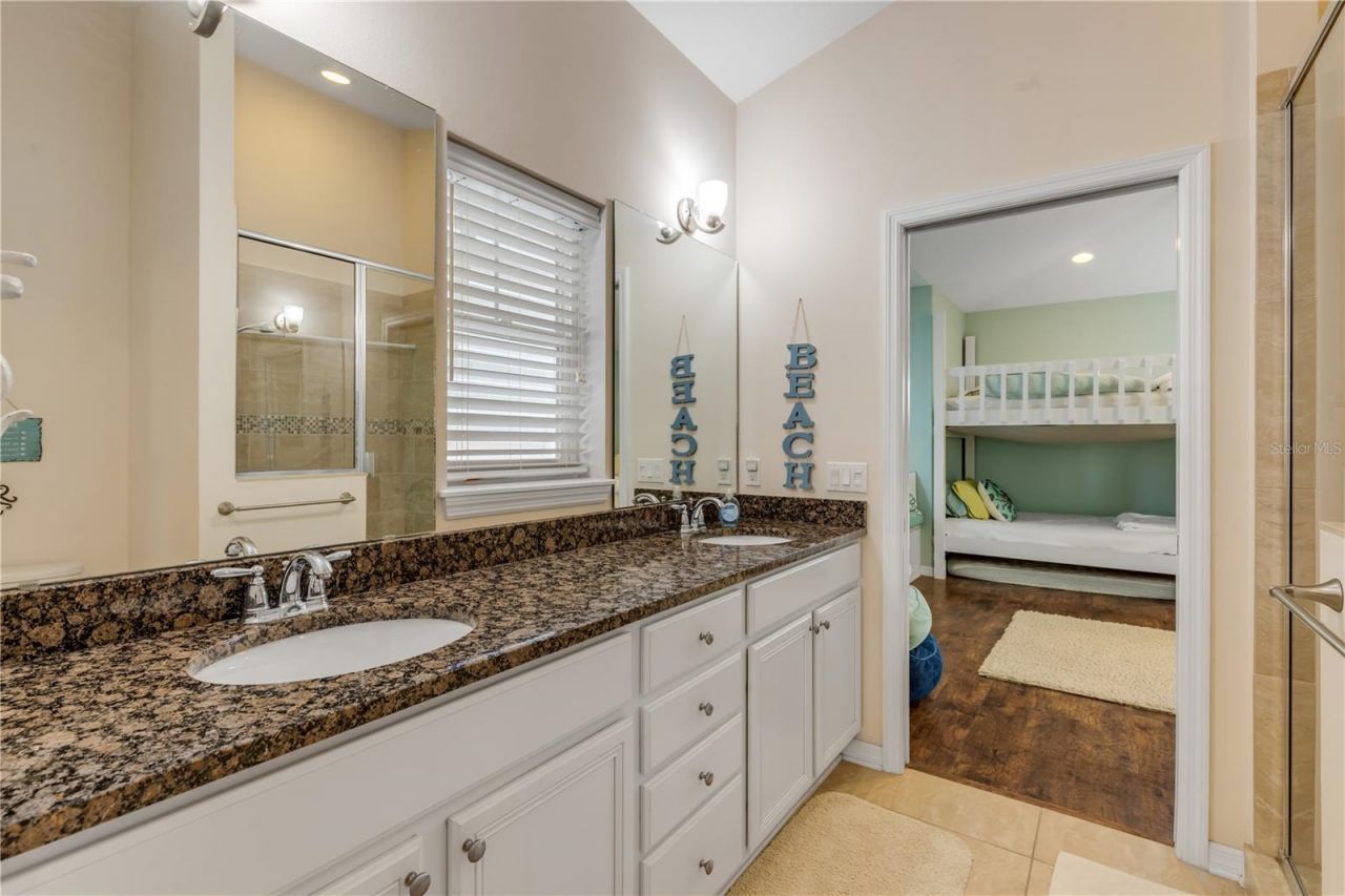 201 S Cooper Street, New Smyrna Beach, FL 32169 Photo
