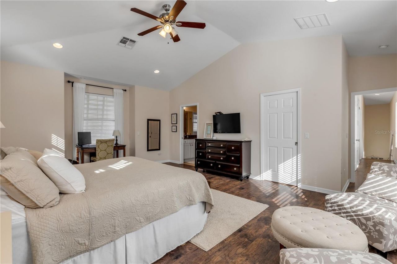 201 S Cooper Street, New Smyrna Beach, FL 32169 Photo