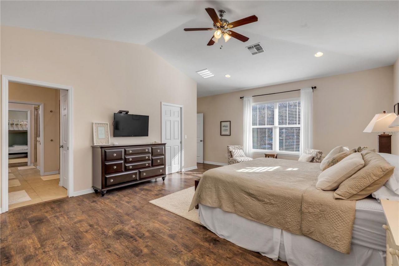 201 S Cooper Street, New Smyrna Beach, FL 32169 Photo