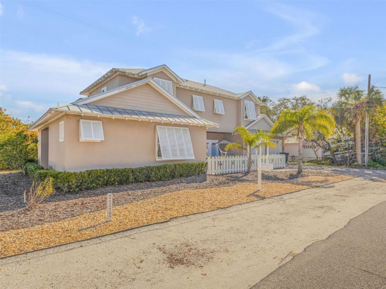 201 S Cooper Street, New Smyrna Beach, FL 32169 Photo