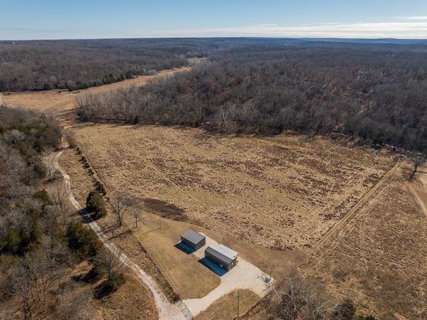 000 SE J Highway, Collins, MO 64738