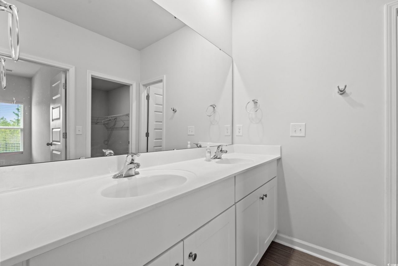 144 Rutland Ct. Photo 12