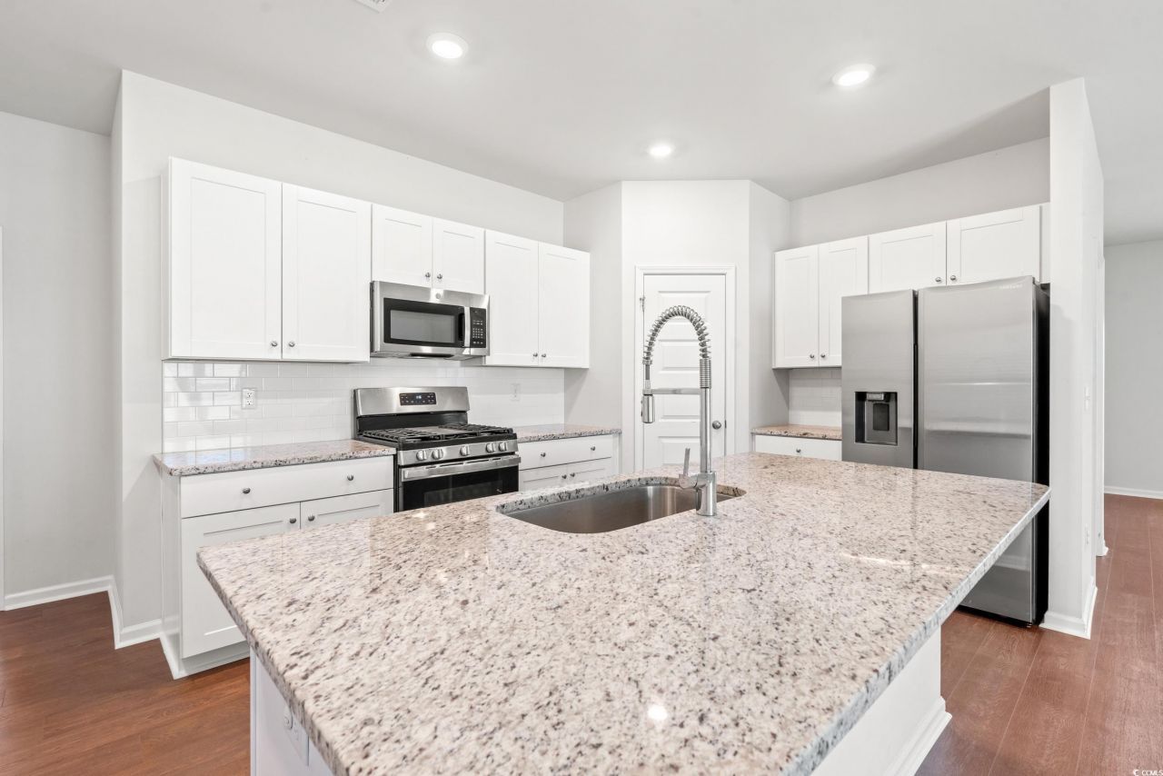 144 Rutland Ct. Photo 2