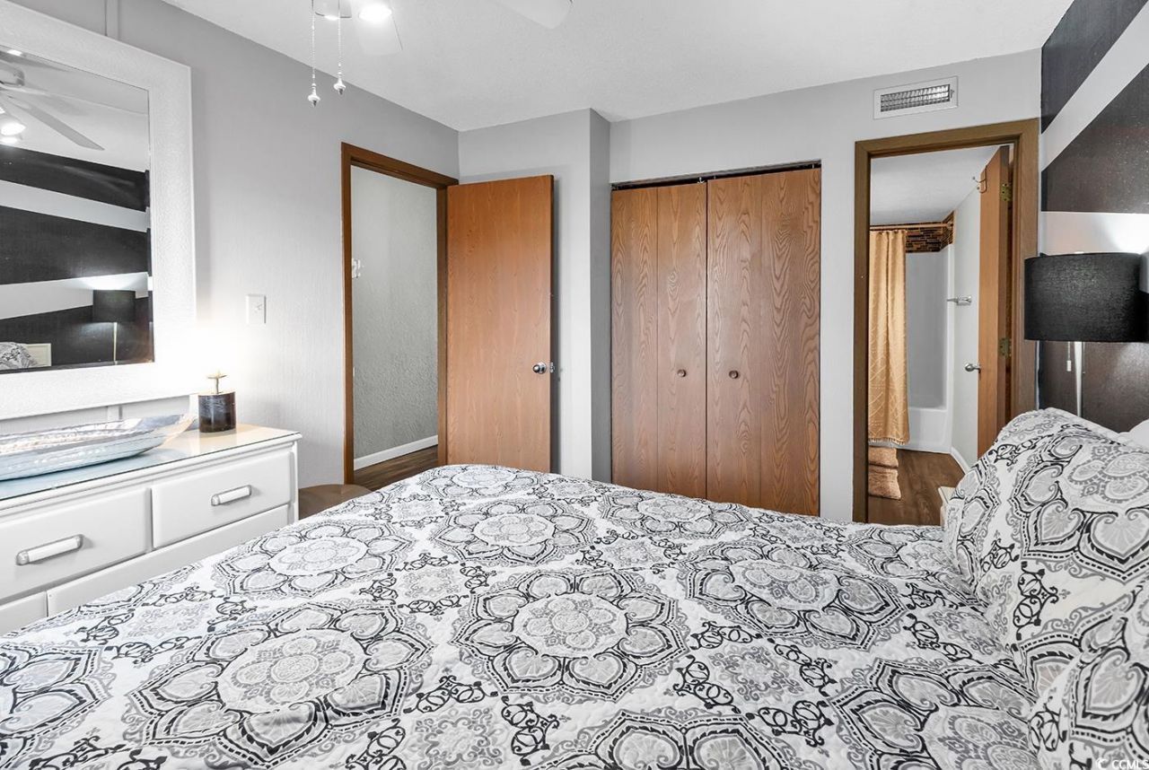 1012 N Waccamaw Dr. Photo 11