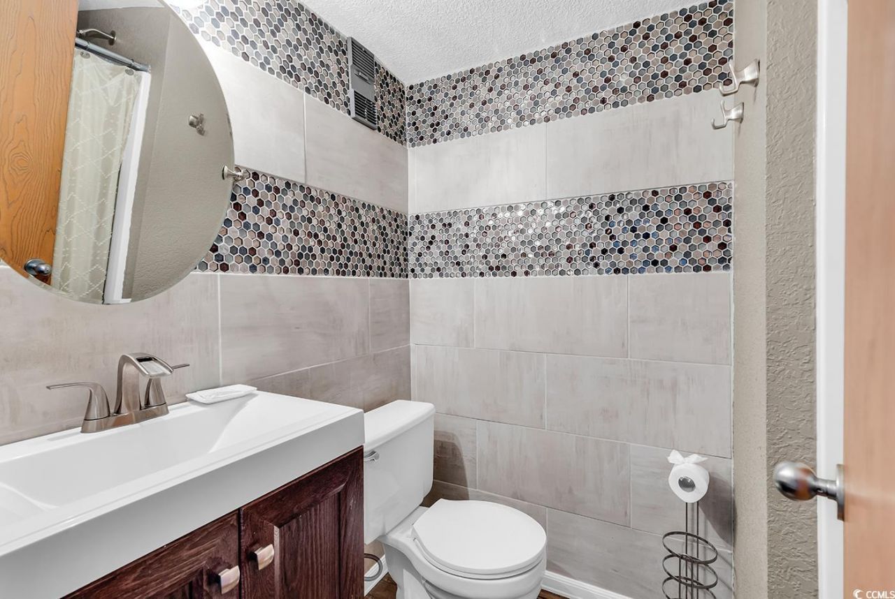 1012 N Waccamaw Dr. Photo 12