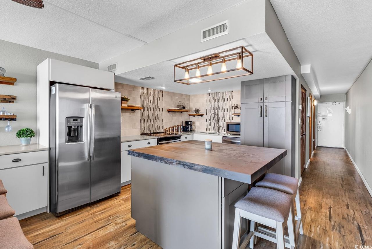 1012 N Waccamaw Dr. Photo 17