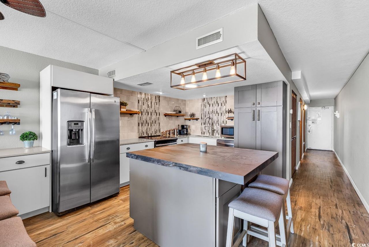 1012 N Waccamaw Dr. Photo 18