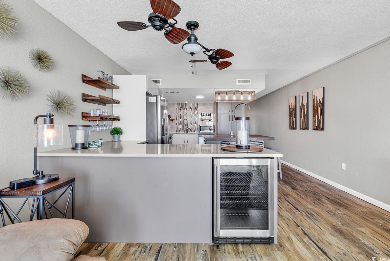 1012 N Waccamaw Dr. Photo 24