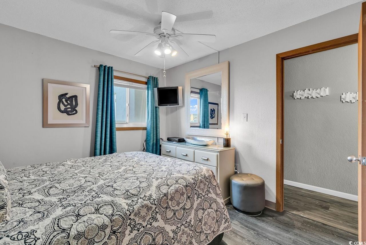 1012 N Waccamaw Dr. Photo 8