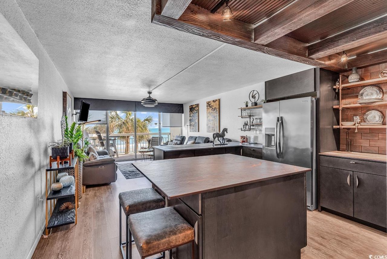 1012 N Waccamaw Dr. Photo 12