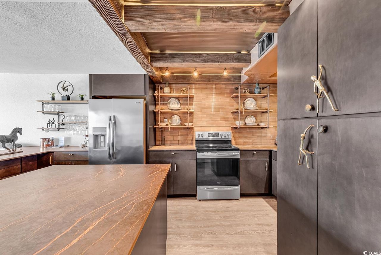 1012 N Waccamaw Dr. Photo 13