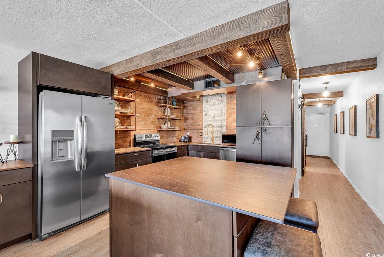 1012 N Waccamaw Dr. Photo 14