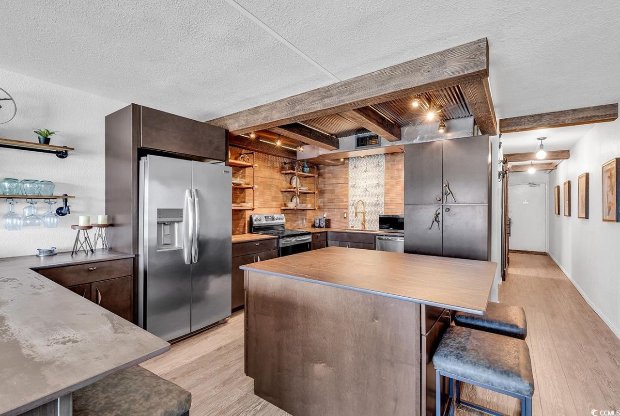 1012 N Waccamaw Dr. Photo 15