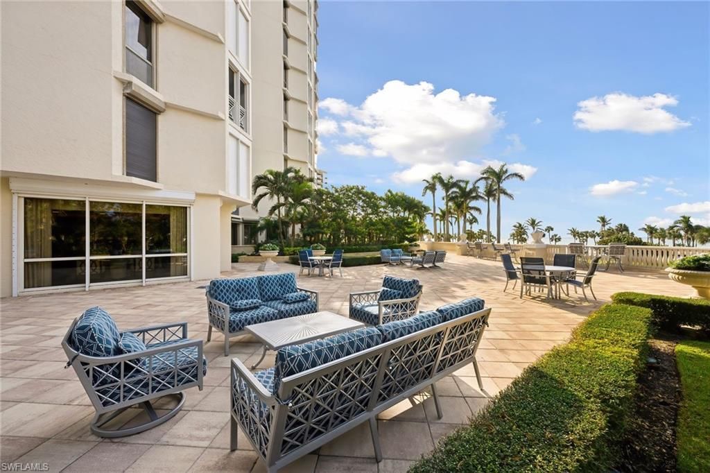 4021 Gulf Shore Blvd N, Unit V-16, Naples, FL 34103 Photo