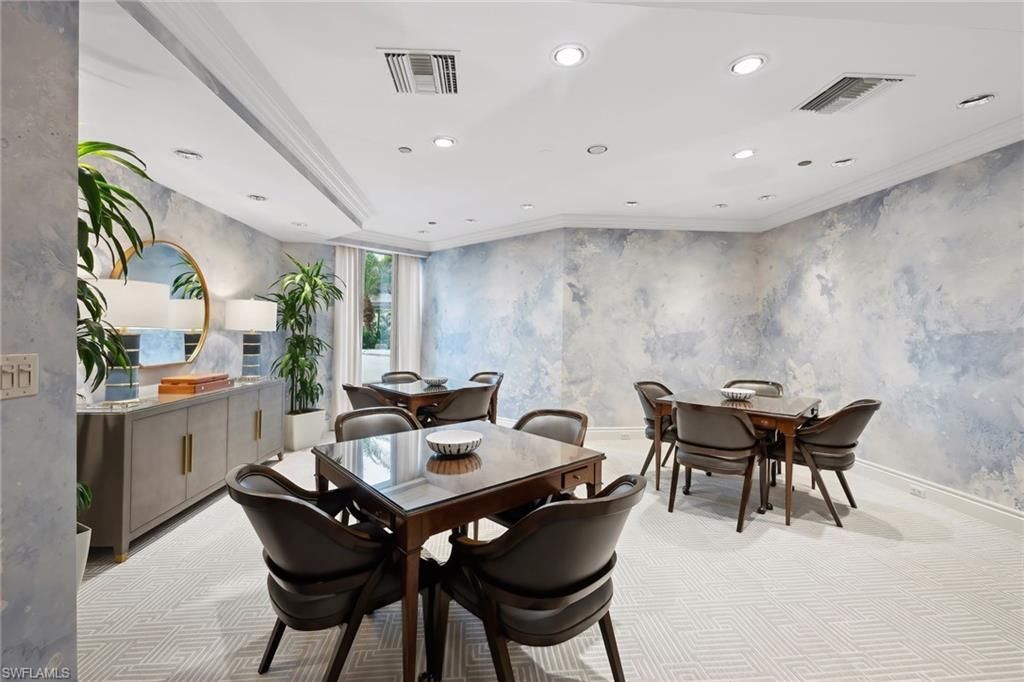 4021 Gulf Shore Blvd N, Unit V-16, Naples, FL 34103 Photo