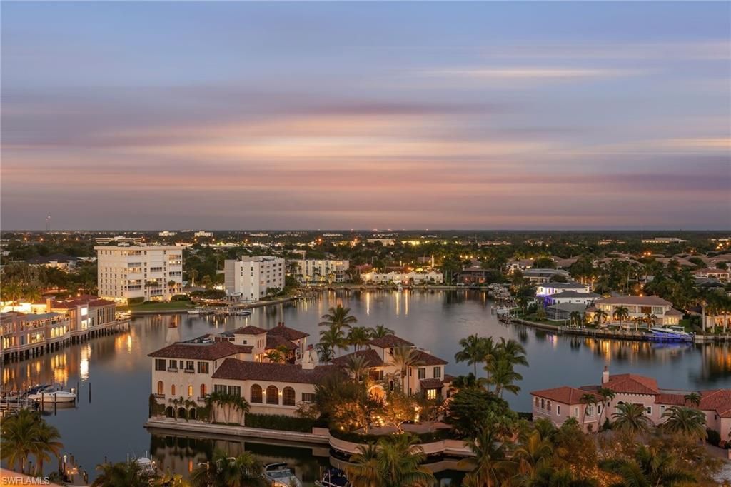 4021 Gulf Shore Blvd N, Unit V-16, Naples, FL 34103 Photo