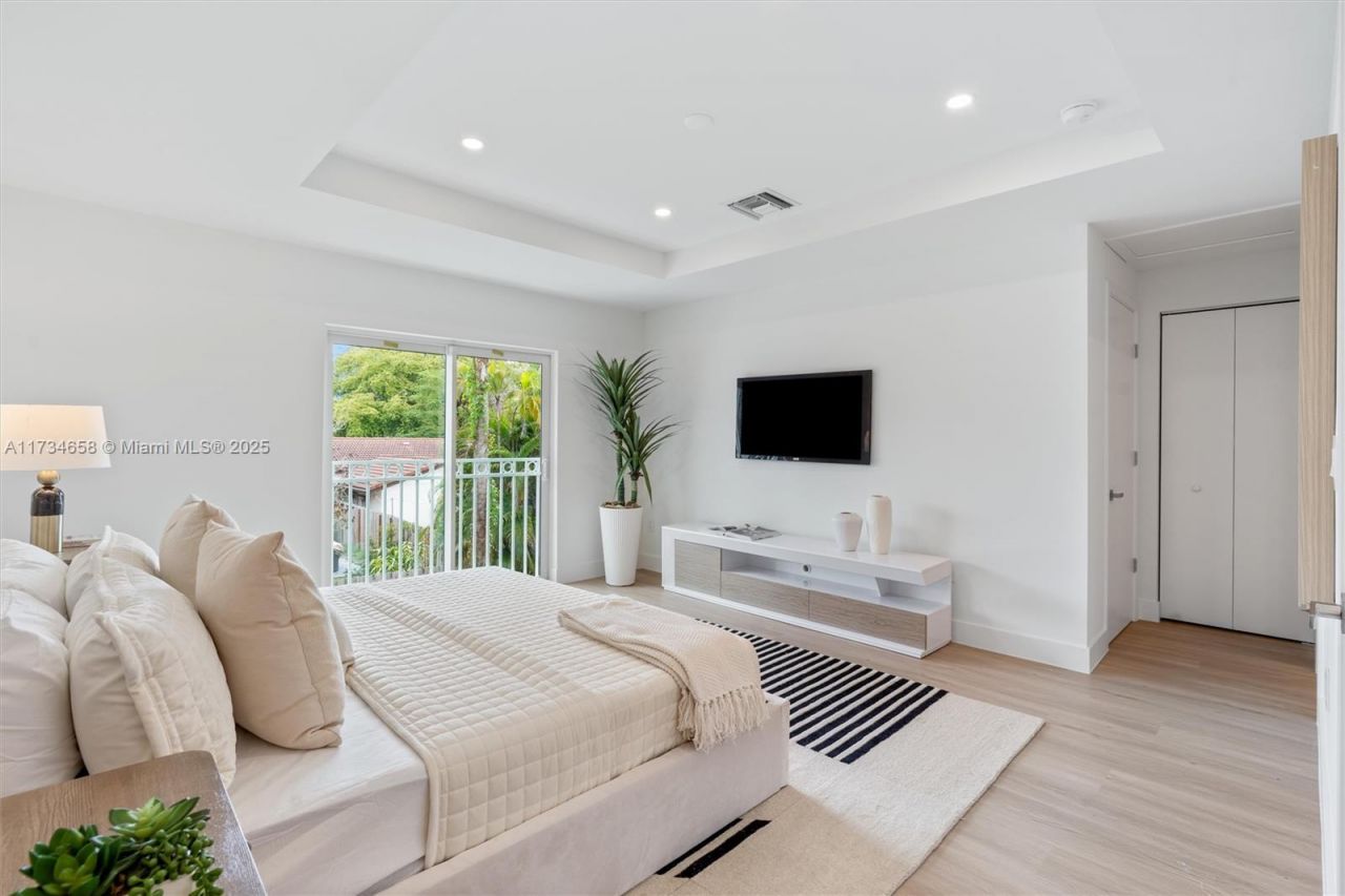 1567 NW 94th Way, Unit 10, Coral Springs, FL 33071 Photo