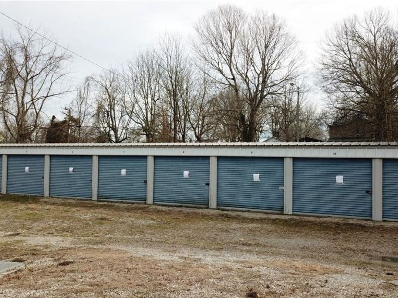 123 Pine Street, Gallipolis, OH 45631 Photo 1