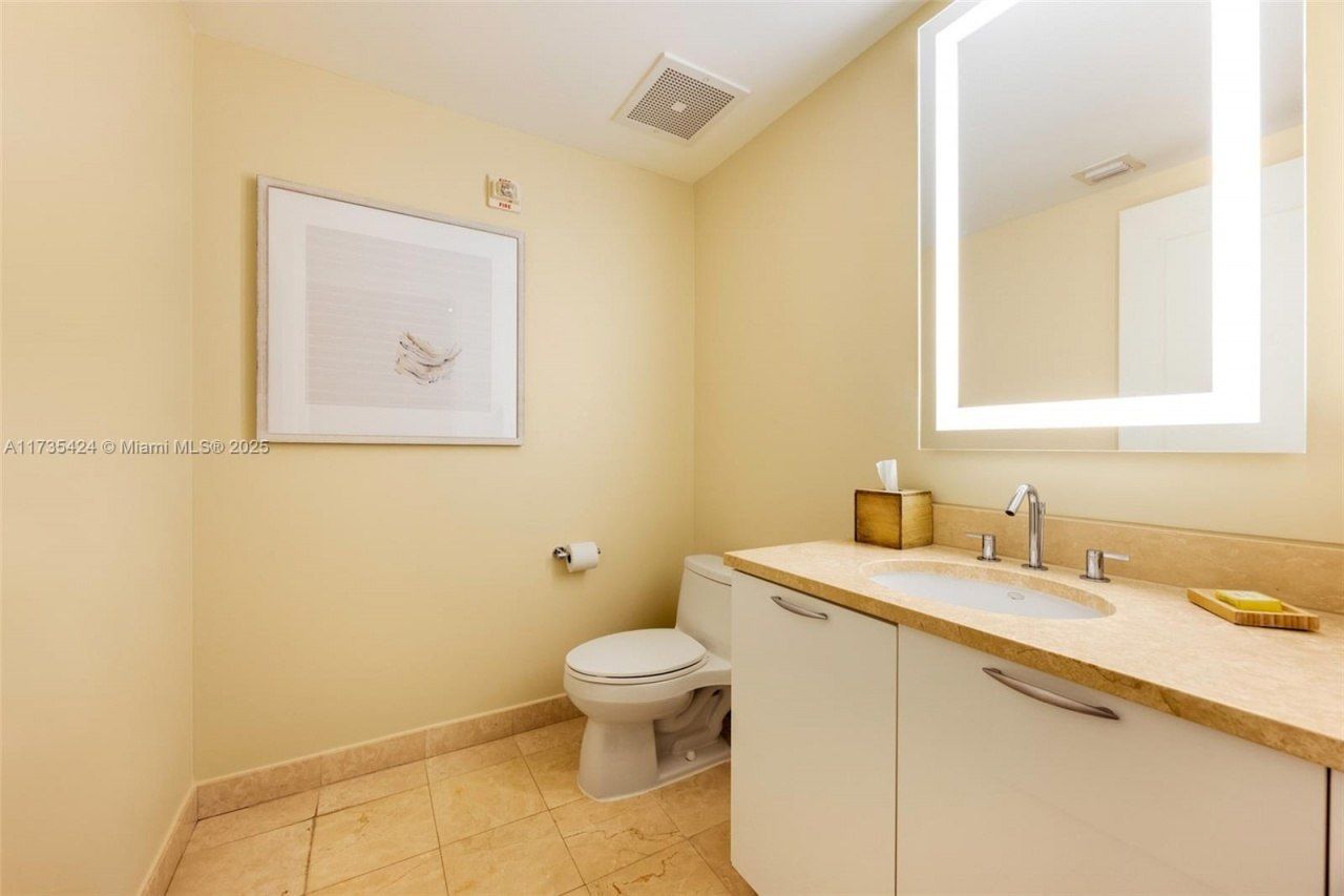 505 N Fort Lauderdale Beach Blvd, Unit 222, Fort Lauderdale, FL 33304 Photo