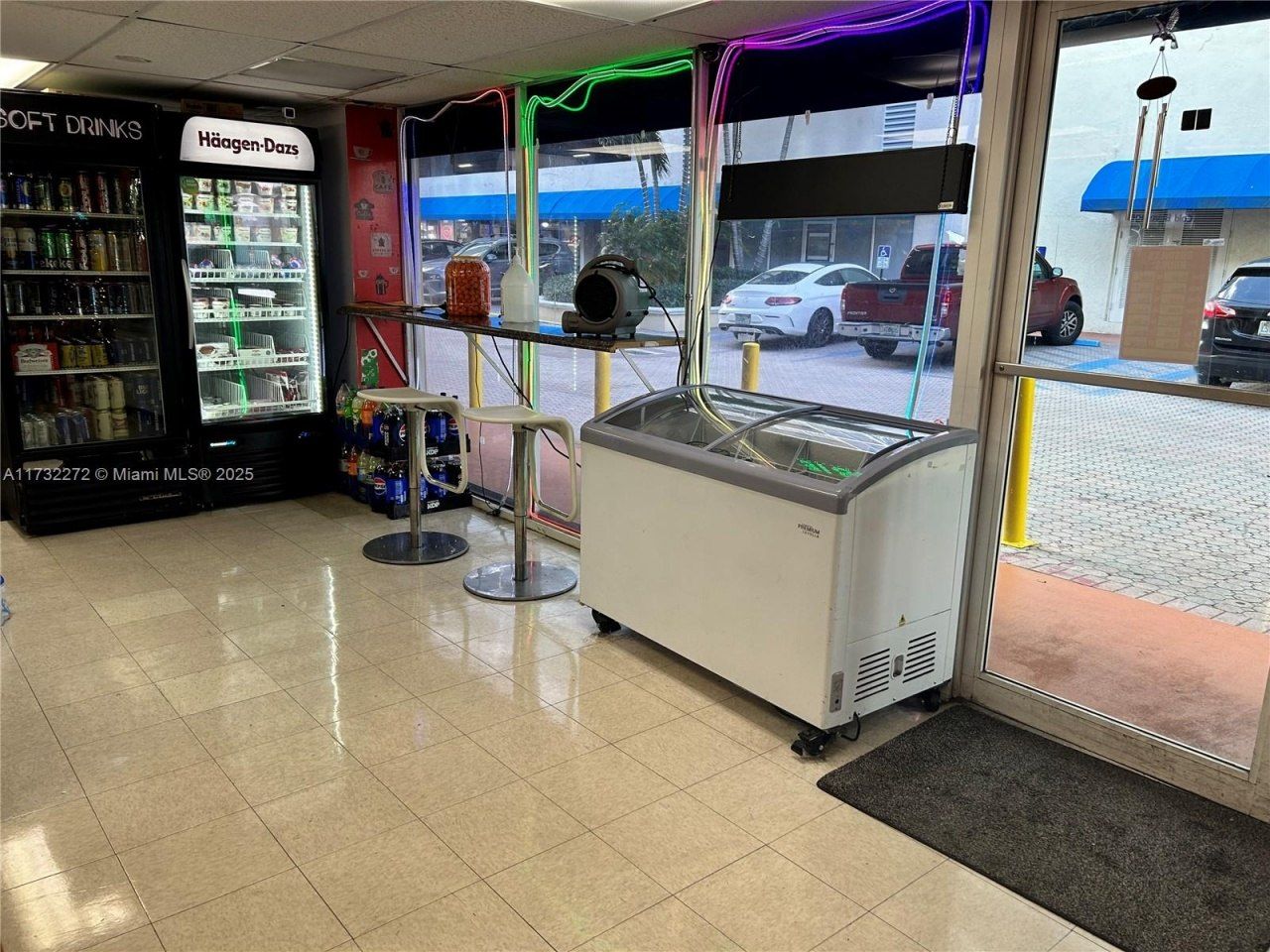 7601 E Treasure Dr, Unit CU-18, North Bay Village, FL 33141 Photo