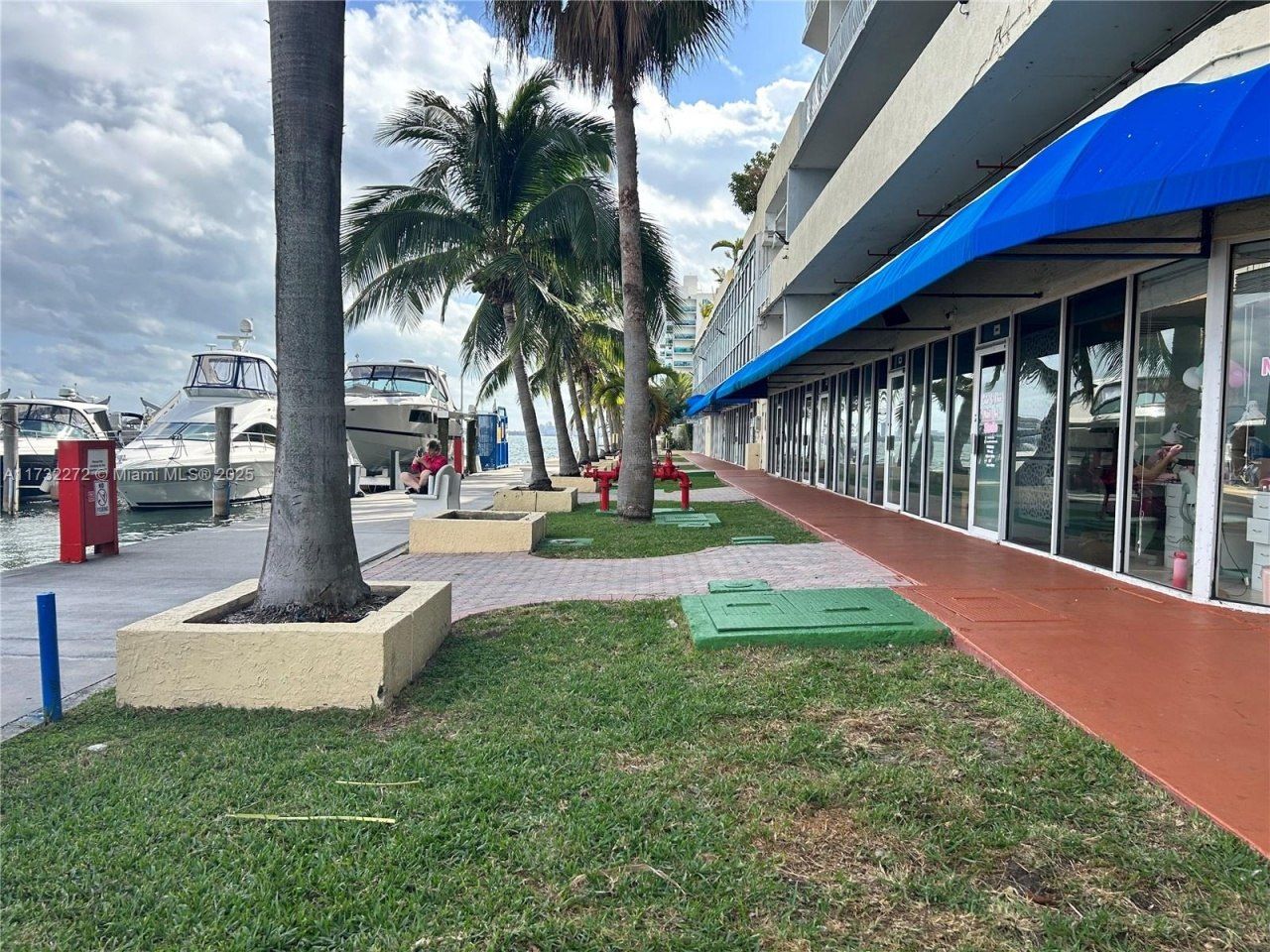 7601 E Treasure Dr, Unit CU-18, North Bay Village, FL 33141 Photo