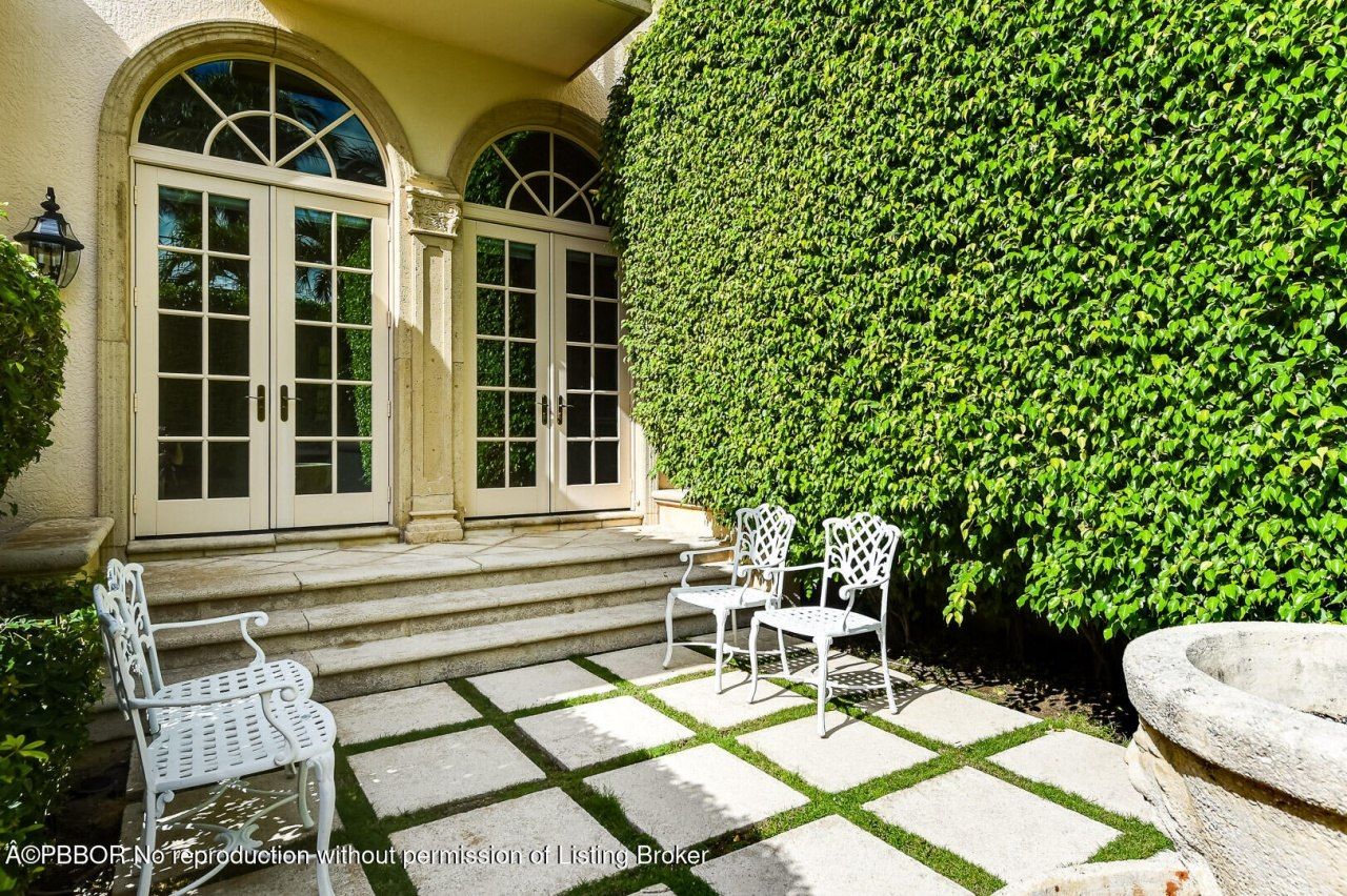 401 Chilean Avenue, Palm Beach, FL 33480 Photo