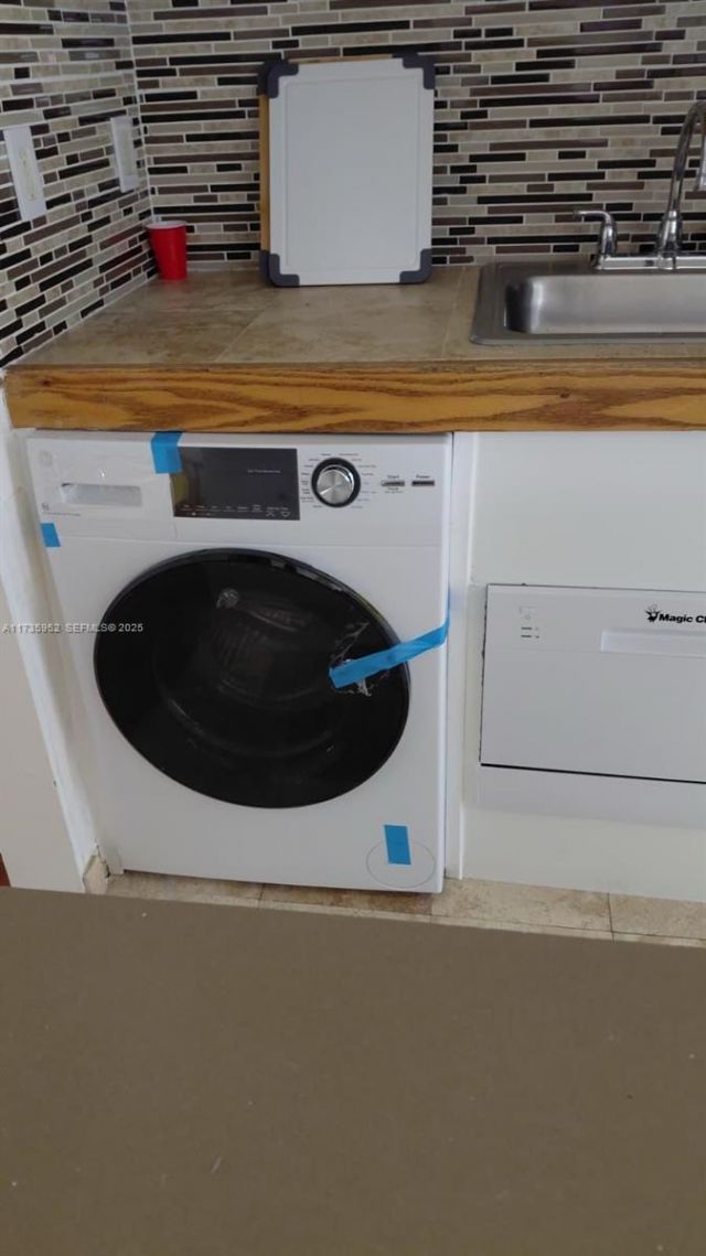 1551 Michigan Ave, Unit 10, Miami Beach, FL 33139 Photo