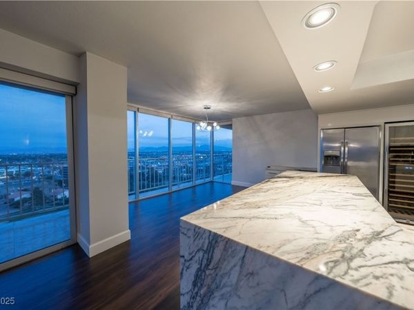 3111 Bel Air Drive, Unit 18F, Las Vegas, NV 89109