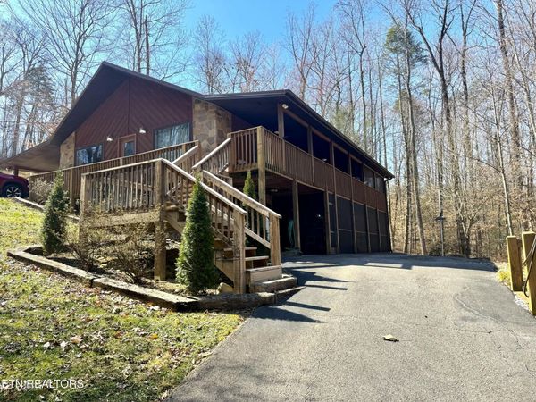 320 Muscadine Court, Sevierville, TN 37876