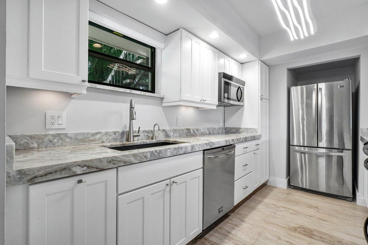 11863 Wimbledon Circle, Unit 444, Wellington, FL 33414 Photo