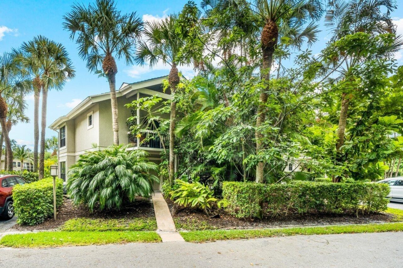11863 Wimbledon Circle, Unit 444, Wellington, FL 33414 Photo