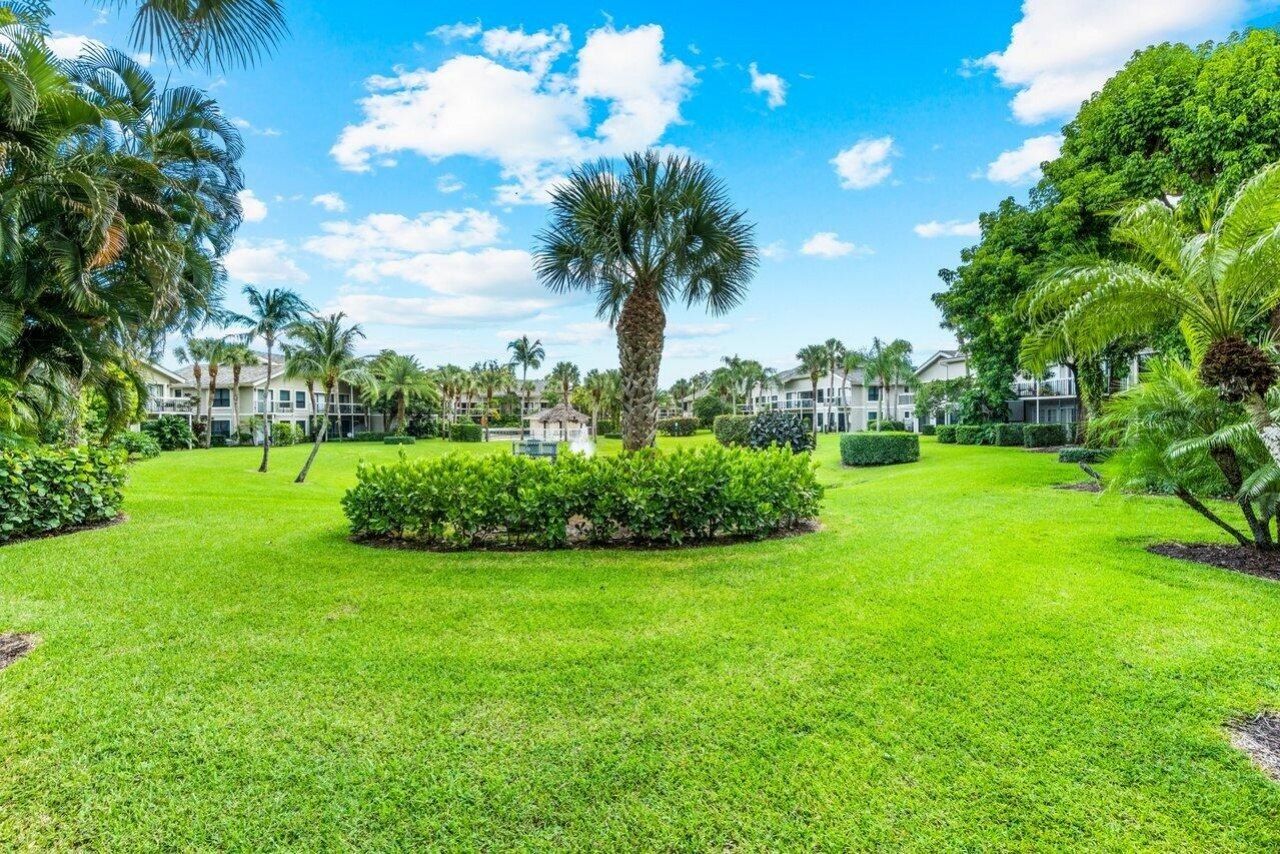 11863 Wimbledon Circle, Unit 444, Wellington, FL 33414 Photo