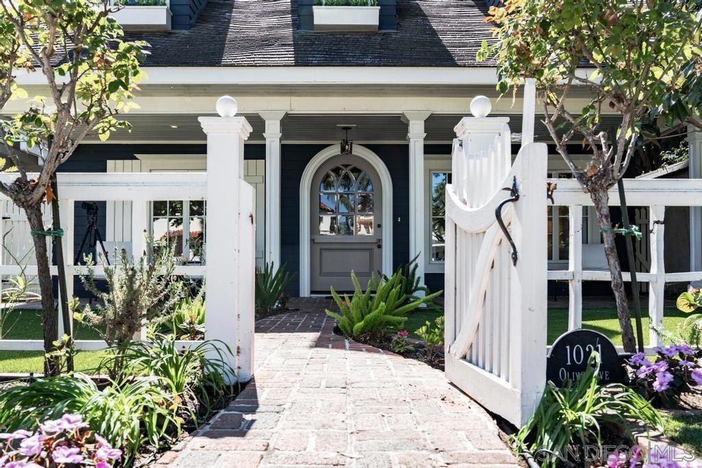 1021 Olive Ave, Coronado, CA 92118 Main Photo