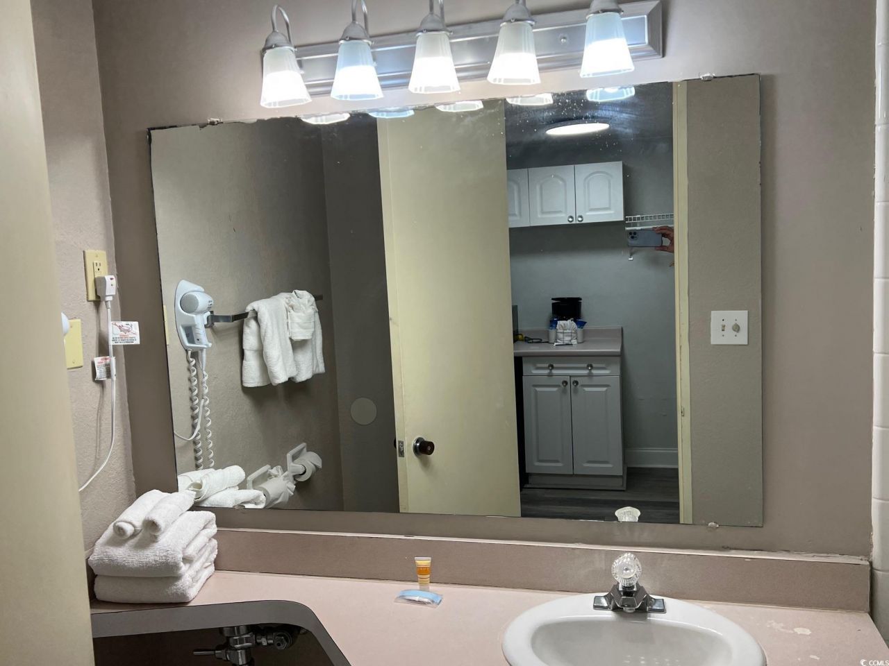 6803 N Ocean Blvd. Photo 10