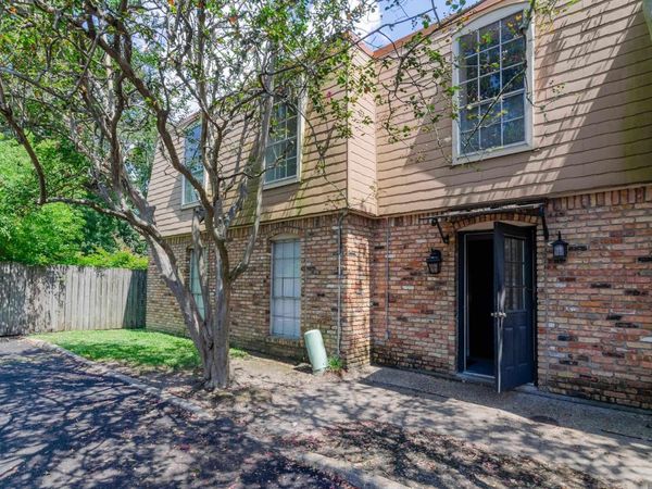 2100 College, Unit #98, Baton Rouge, LA 70808