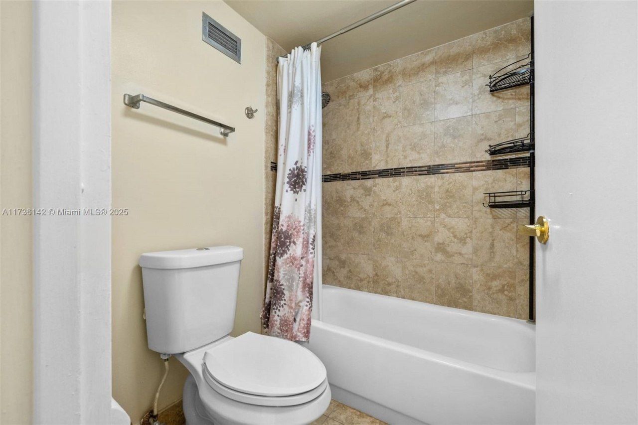 3725 S Ocean Dr, Unit 1110, Hollywood, FL 33019 Photo