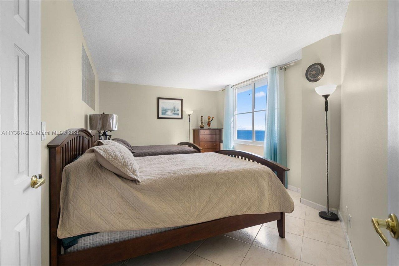 3725 S Ocean Dr, Unit 1110, Hollywood, FL 33019 Photo