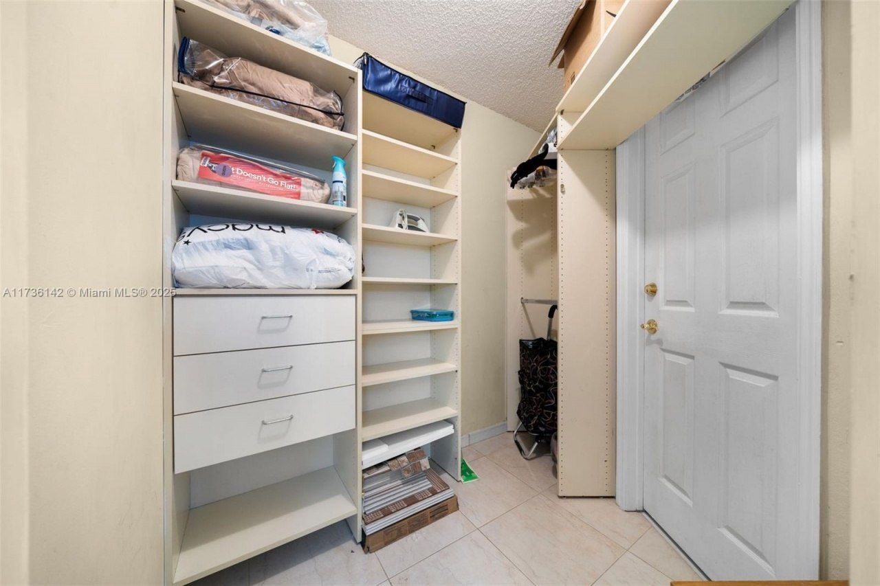 3725 S Ocean Dr, Unit 1110, Hollywood, FL 33019 Photo