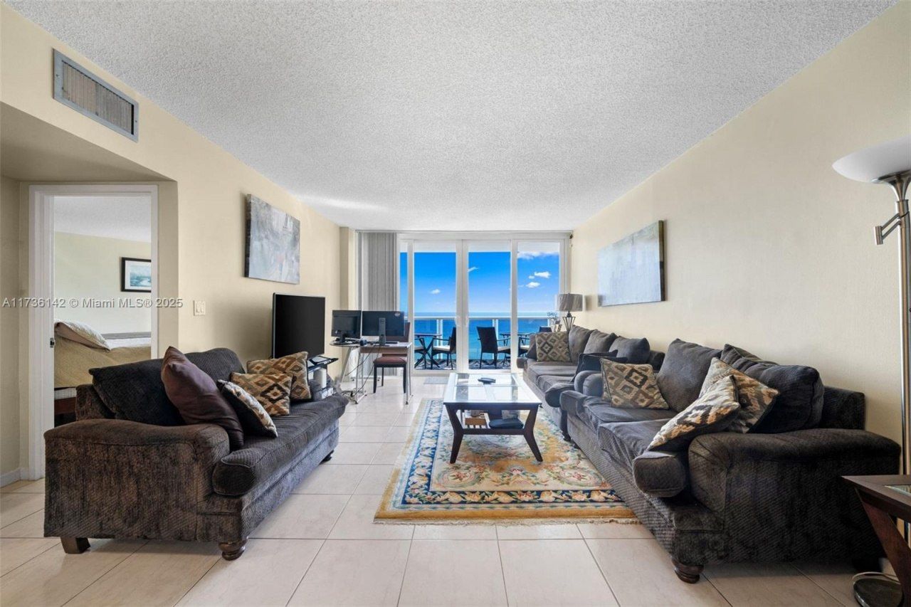 3725 S Ocean Dr, Unit 1110, Hollywood, FL 33019 Photo