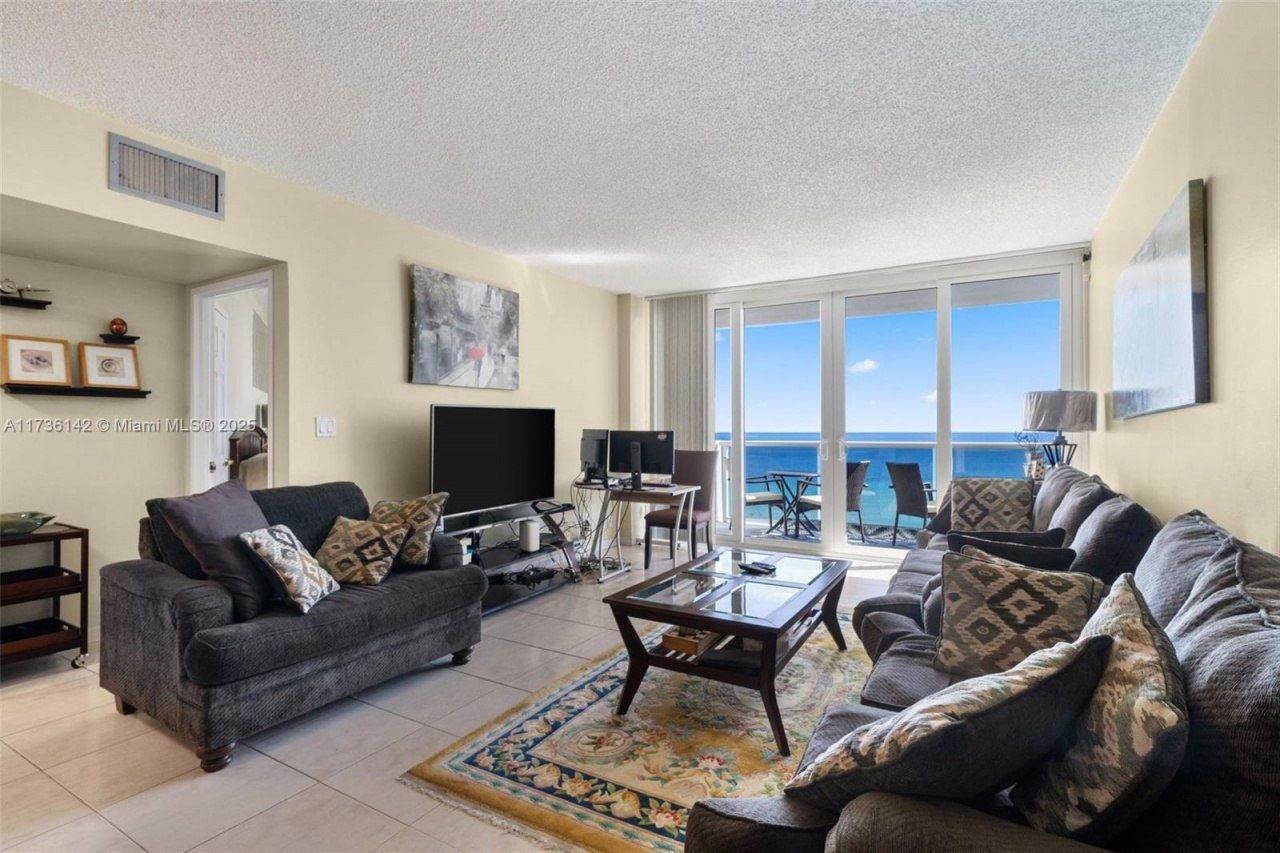 3725 S Ocean Dr, Unit 1110, Hollywood, FL 33019 Photo