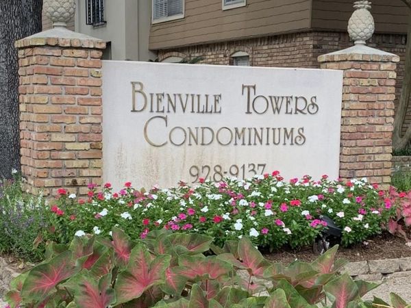 2100 College, Unit #174, Baton Rouge, LA 70808