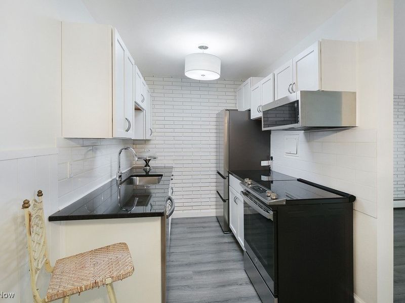 5721 Som Center Road, Unit 25, Solon, OH 44139 Photo 13