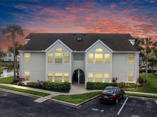 1907 Aynsley Way, Unit 32-1, Vero Beach, FL 32966
