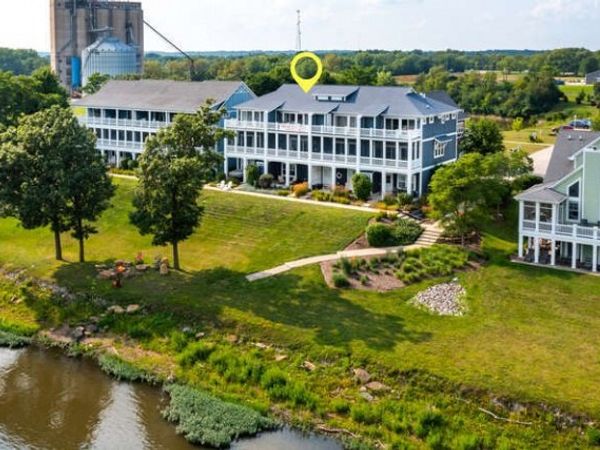 11 River Row, Ottawa, IL 61350