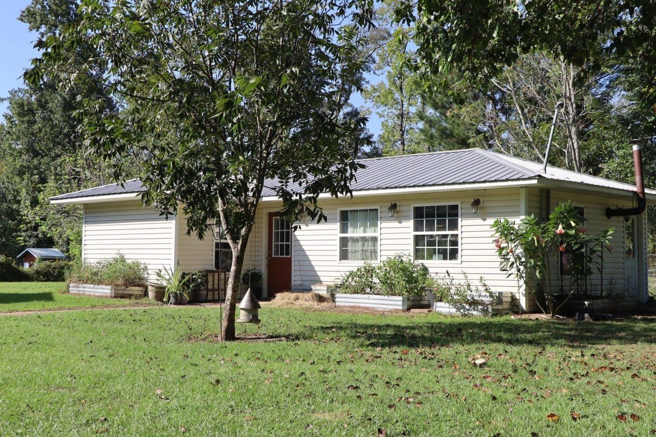 2588 Heavenly Drive, Marianna, FL 32448 Photo