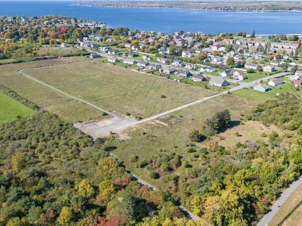 314 Dodge Avenue, Sackets Harbor, NY 13685