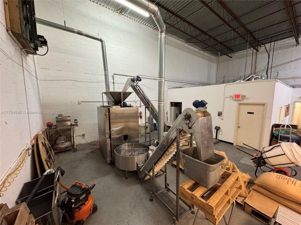 1805 SW 31st Ave, Pembroke Park, FL 33009 Photo