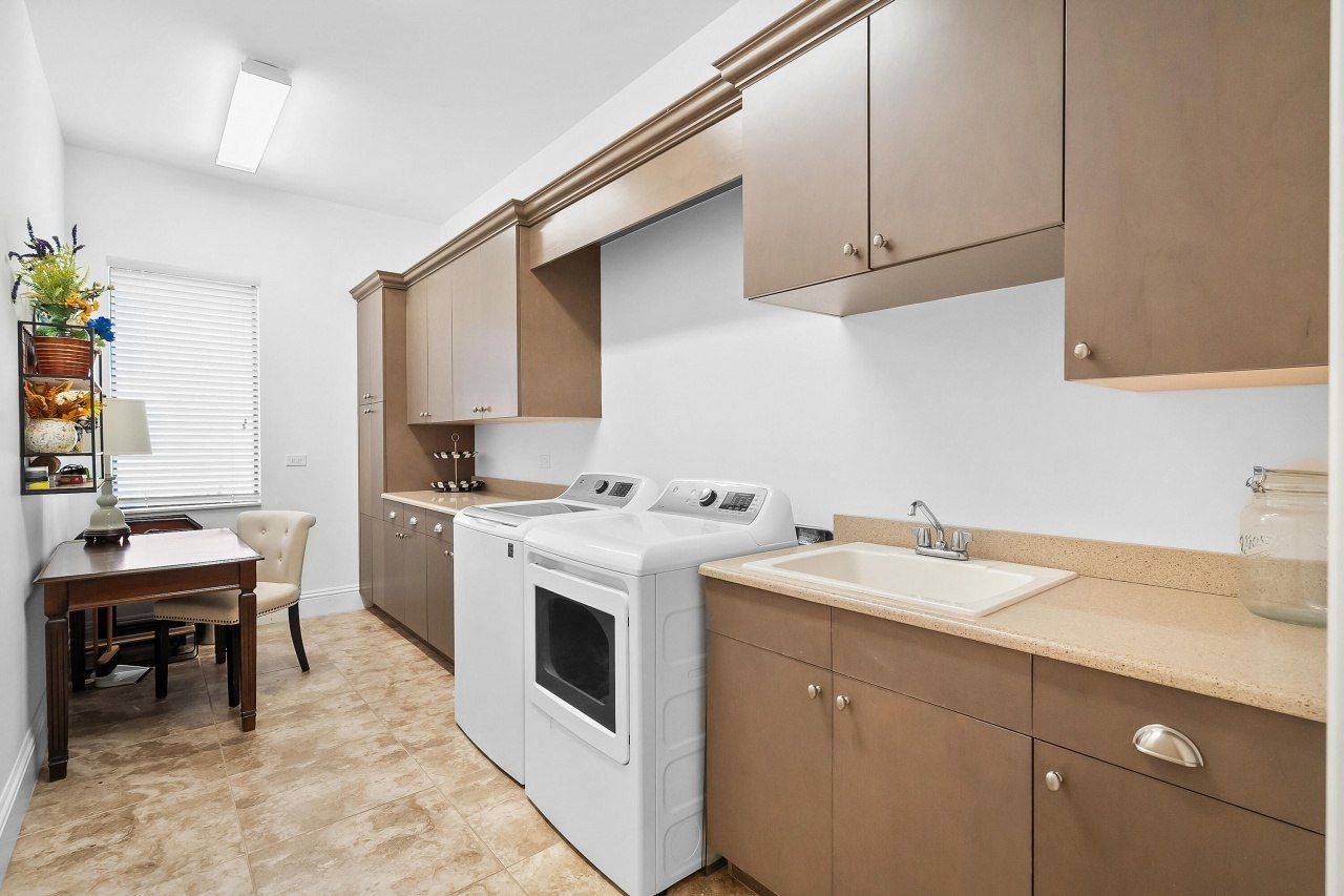 201 SE Fiore Bello, Port Saint Lucie, FL 34952 Photo